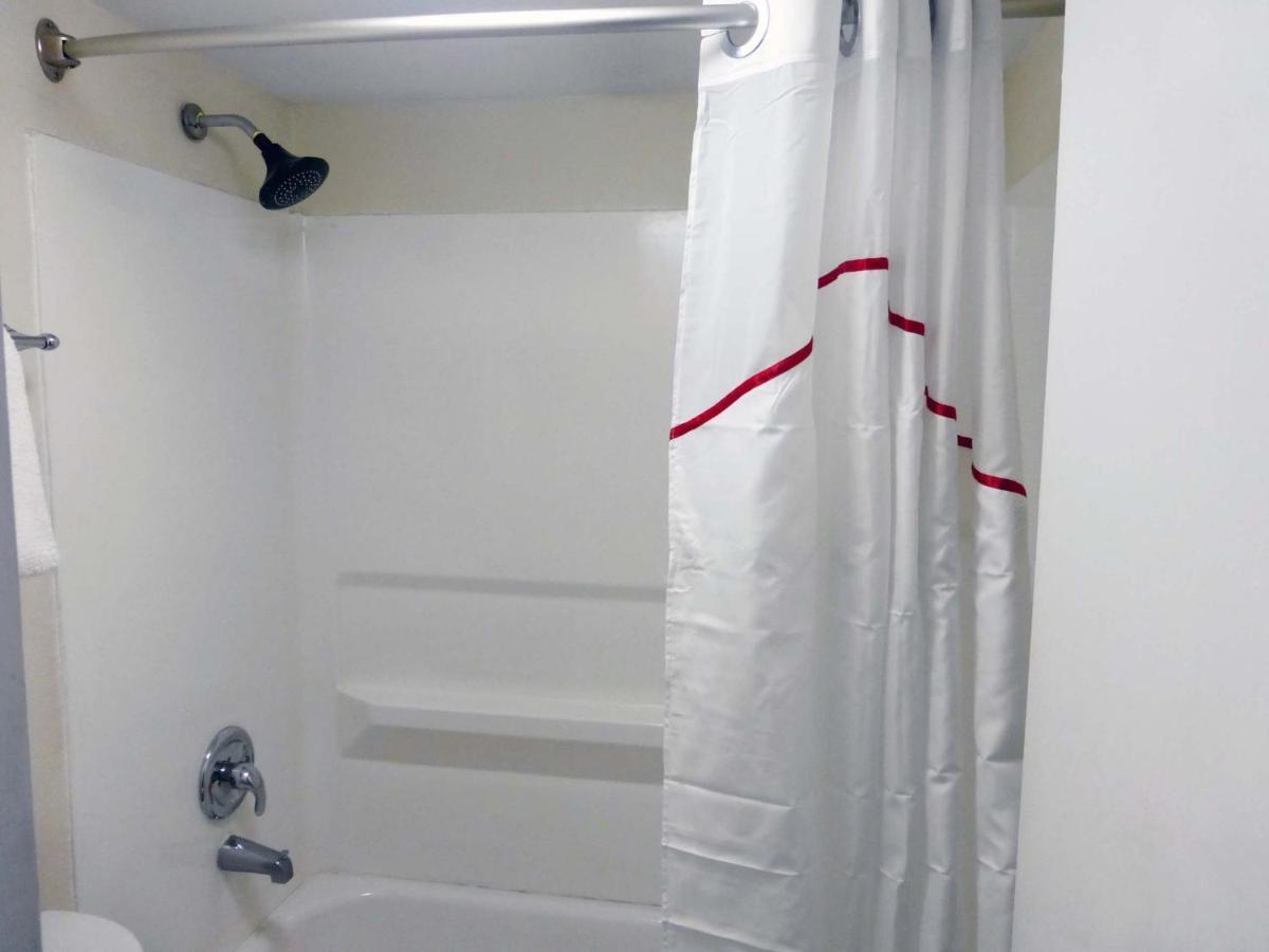 Red Roof Inn Walton - Ричвуд Екстер'єр фото