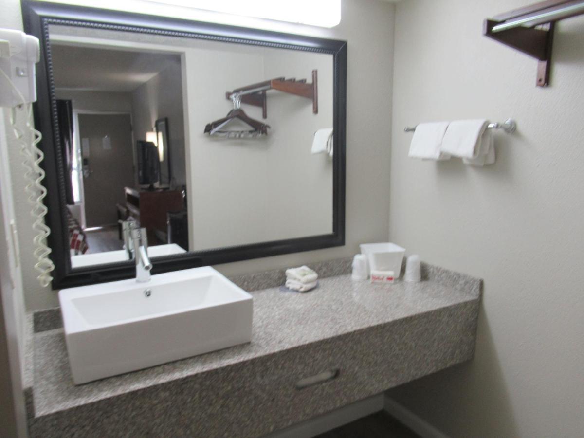 Red Roof Inn Walton - Ричвуд Екстер'єр фото
