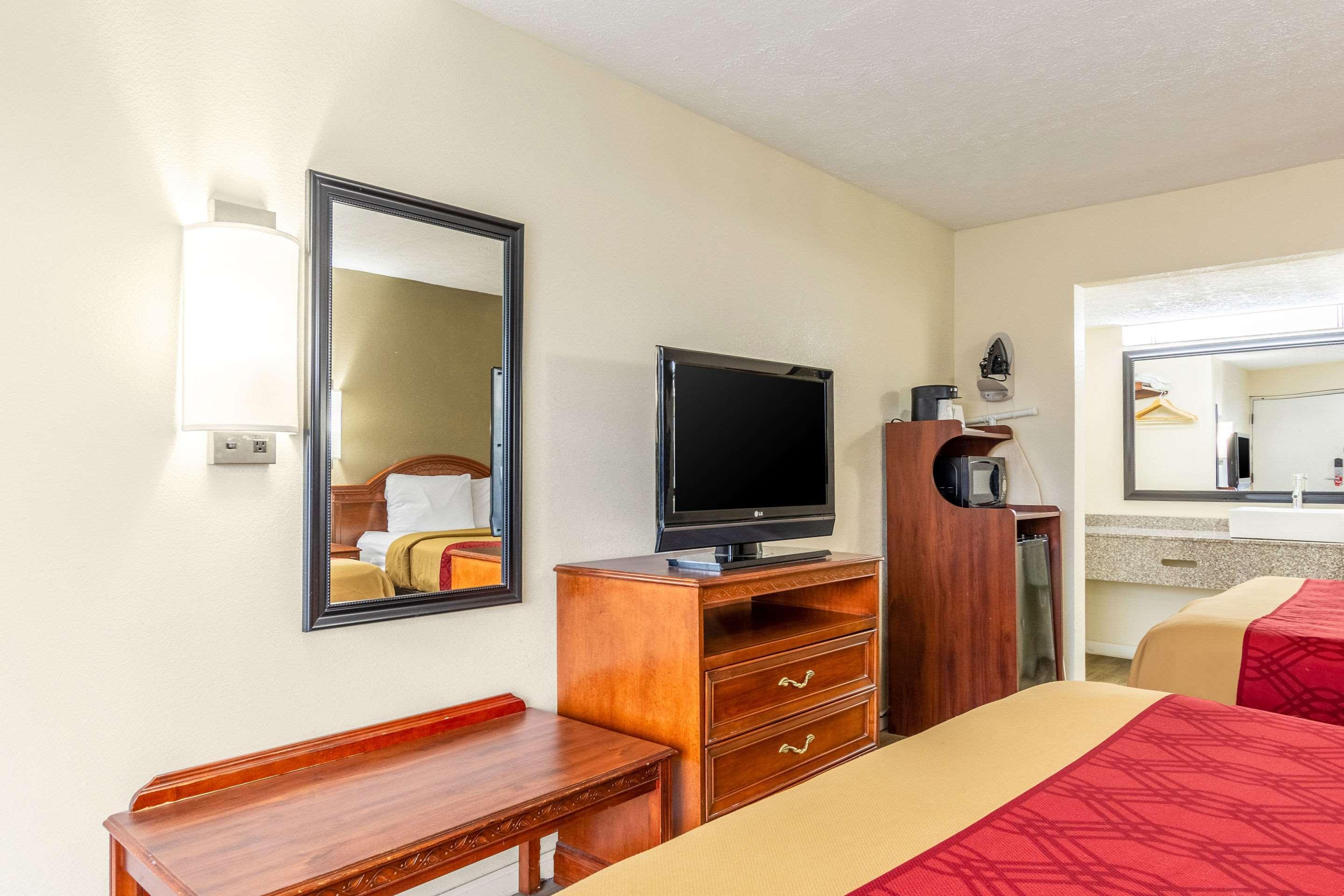 Red Roof Inn Walton - Ричвуд Екстер'єр фото