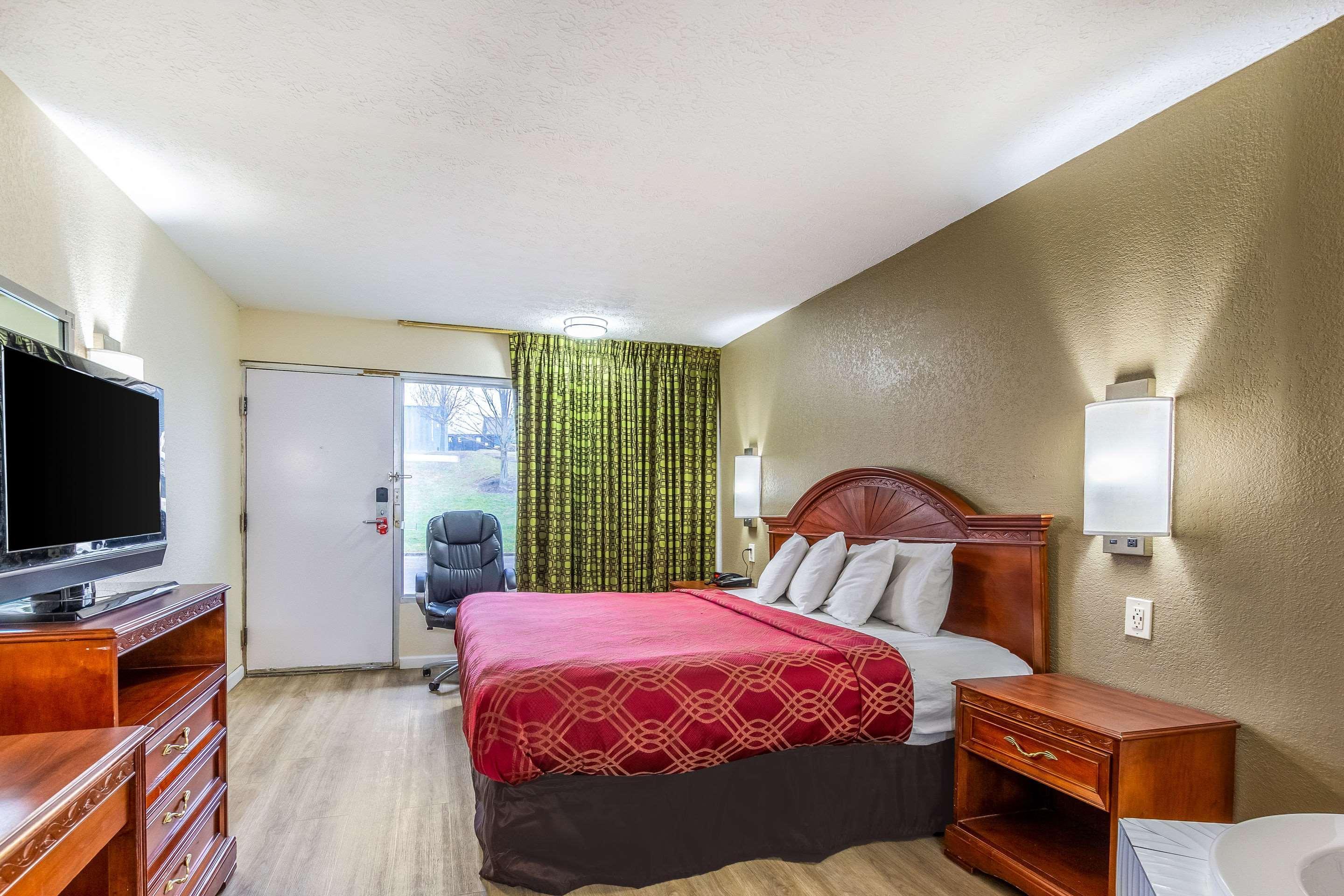 Red Roof Inn Walton - Ричвуд Екстер'єр фото