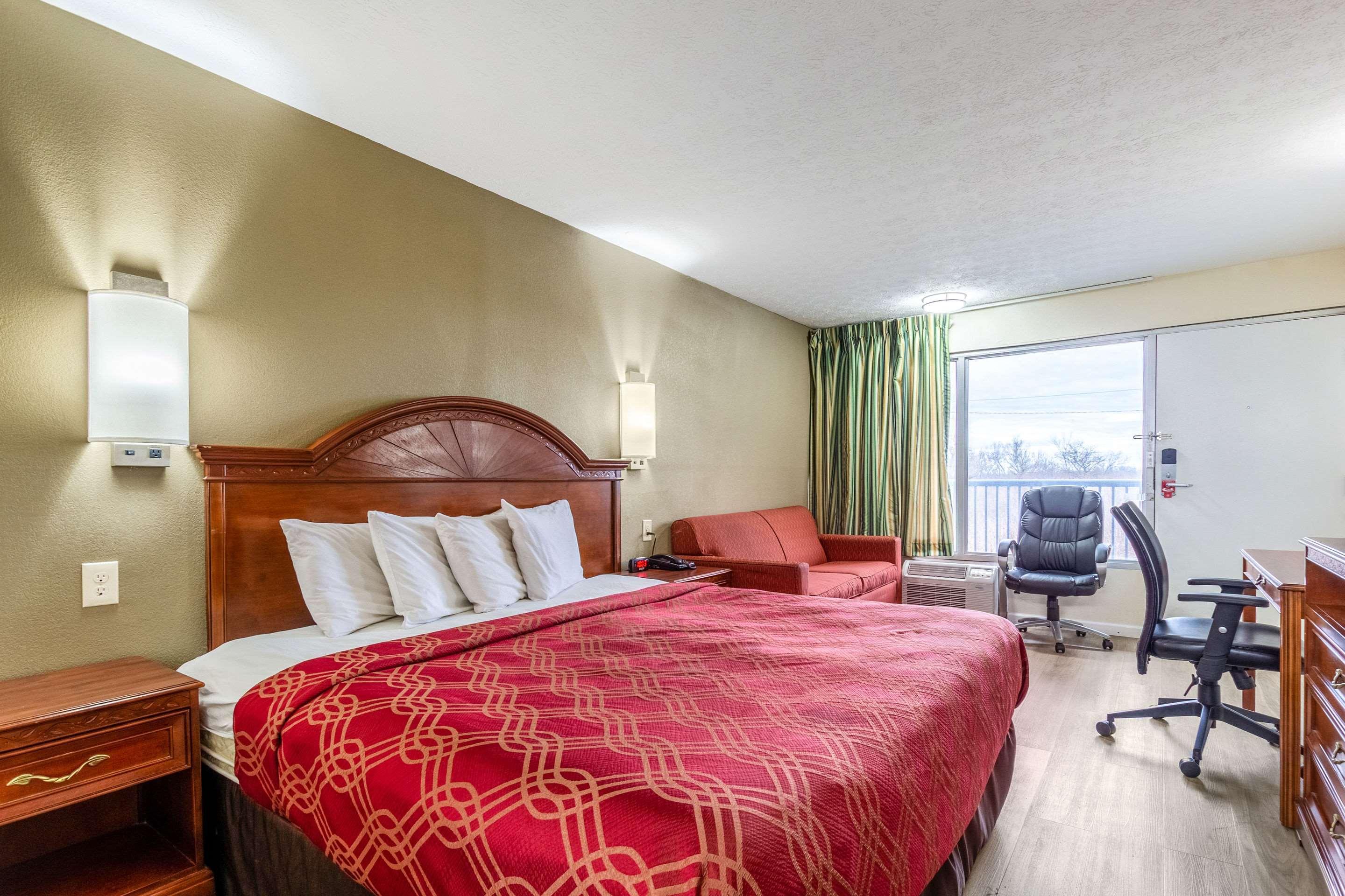 Red Roof Inn Walton - Ричвуд Екстер'єр фото